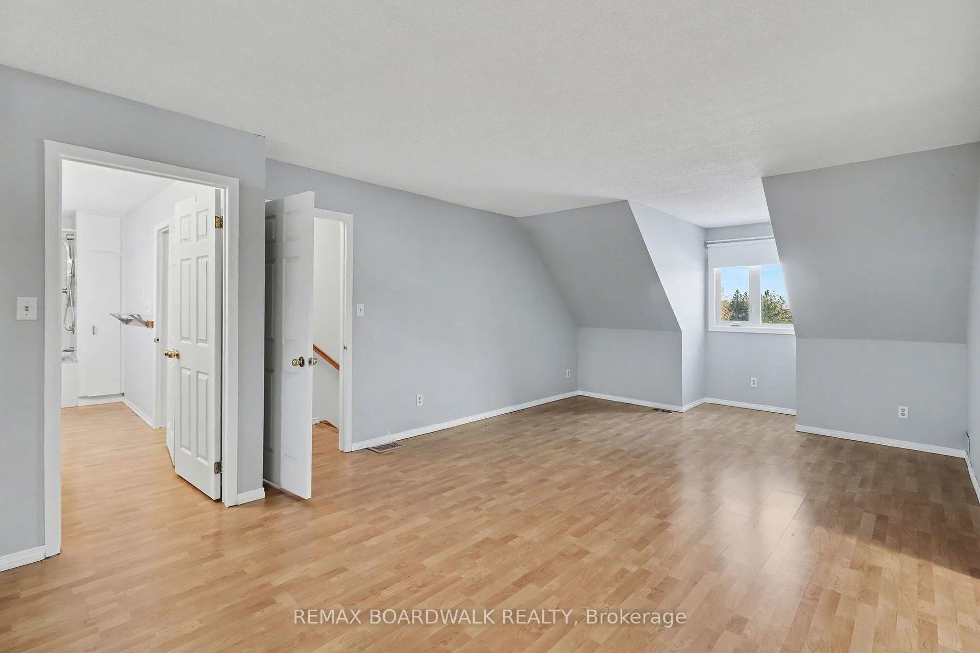 Photo 25 of 16319 Seventh Road, North Stormont, North Stormont (Roxborough) Twp — HOMEH