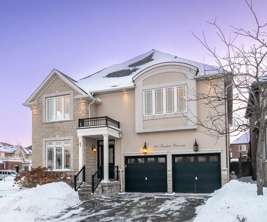 Photo 2 of 700 Serafini Crescent, Milton, Willmott — HOMEH