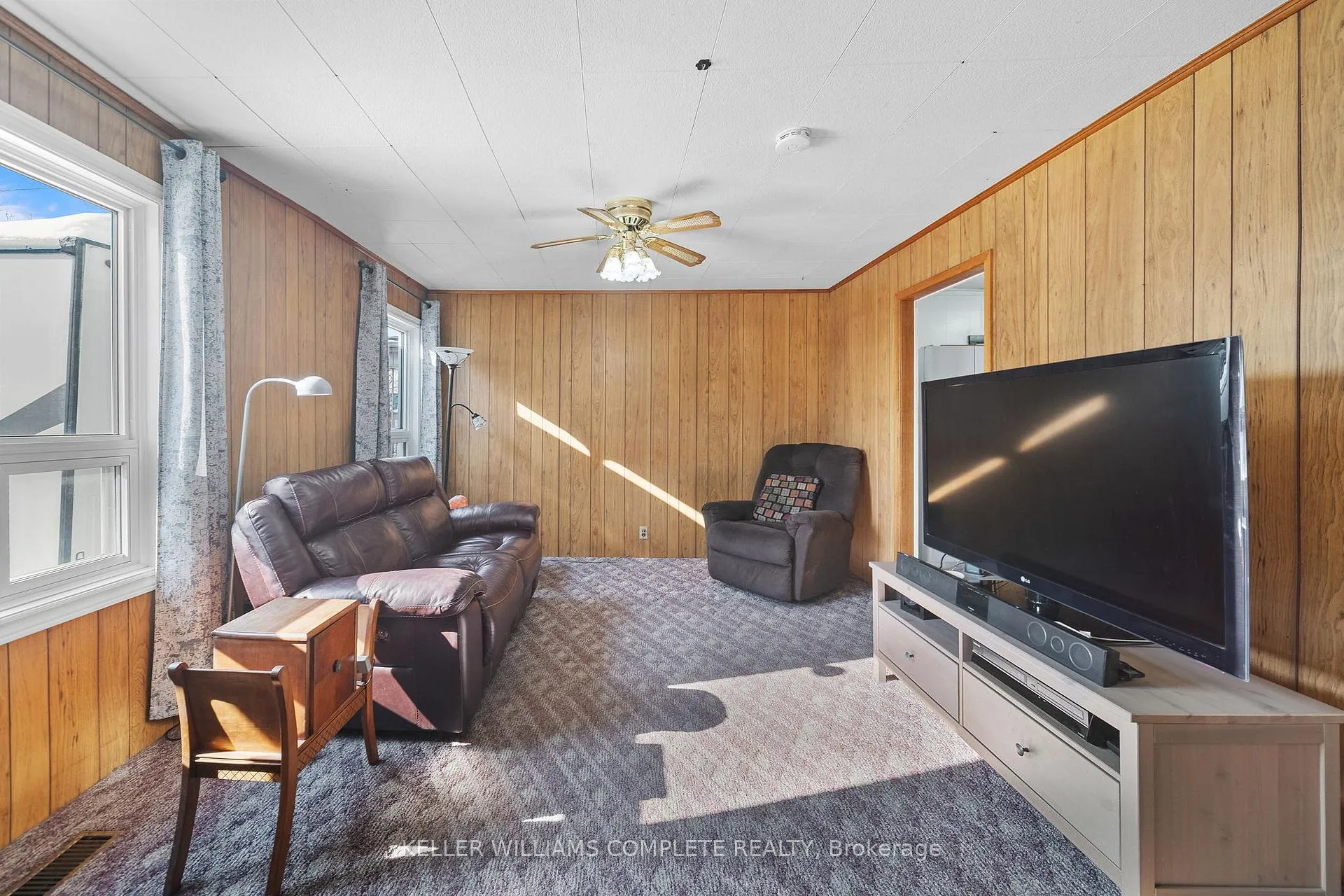 Photo 3 of 187 Mcanulty Boulevard, Hamilton, Industrial Sector — HOMEH