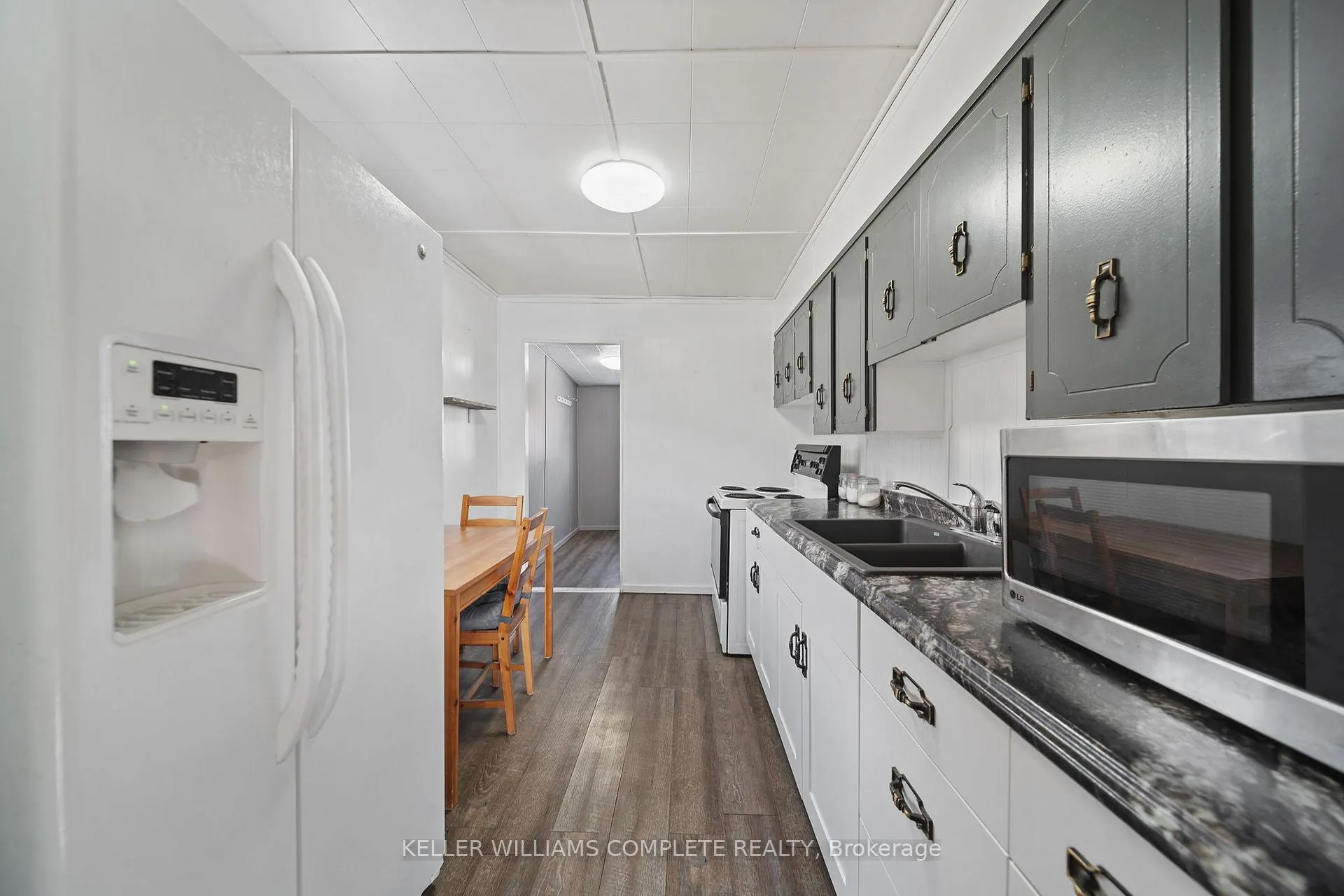 Photo 12 of 187 Mcanulty Boulevard, Hamilton, Industrial Sector — HOMEH
