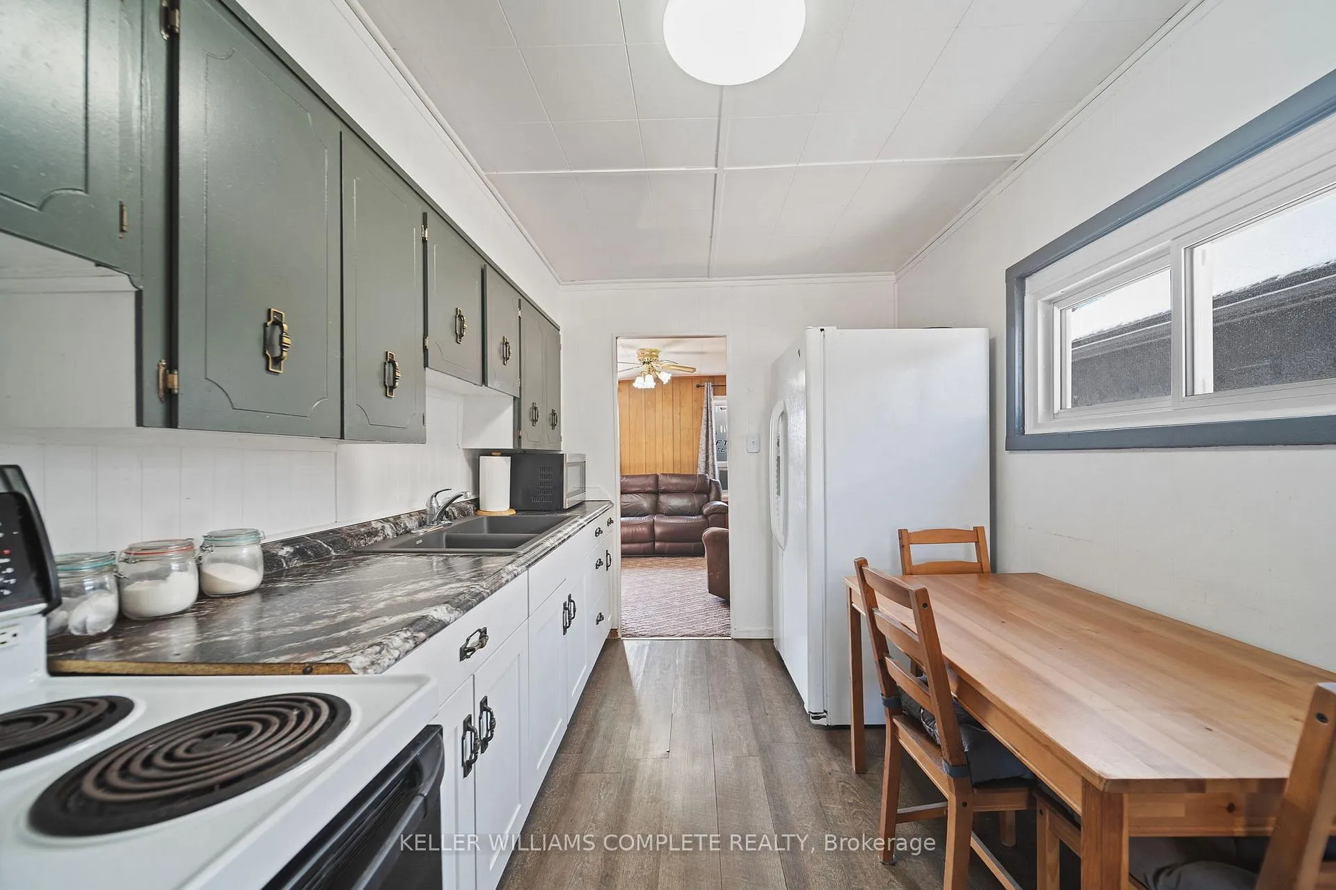 Photo 13 of 187 Mcanulty Boulevard, Hamilton, Industrial Sector — HOMEH