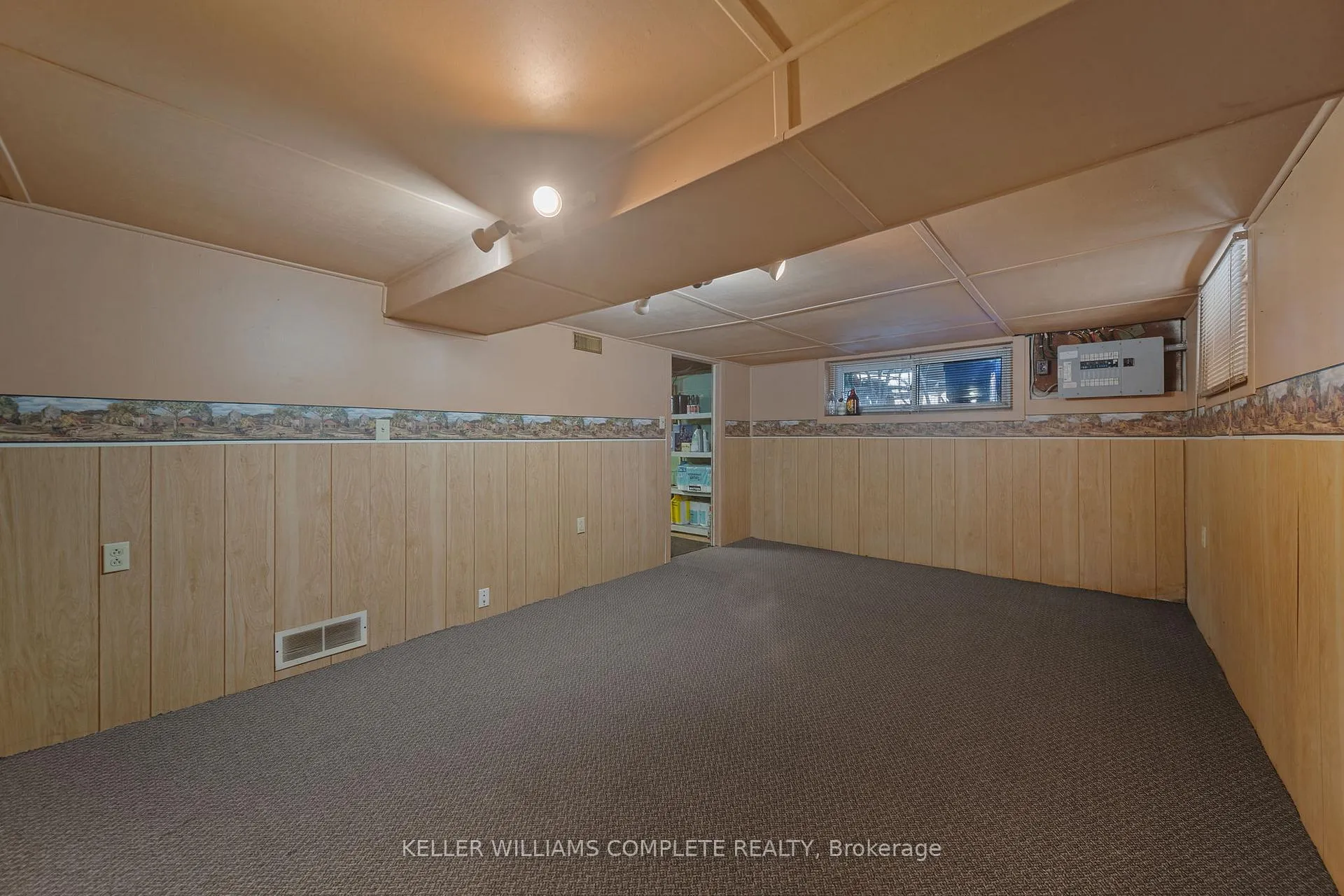 Photo 22 of 187 Mcanulty Boulevard, Hamilton, Industrial Sector — HOMEH
