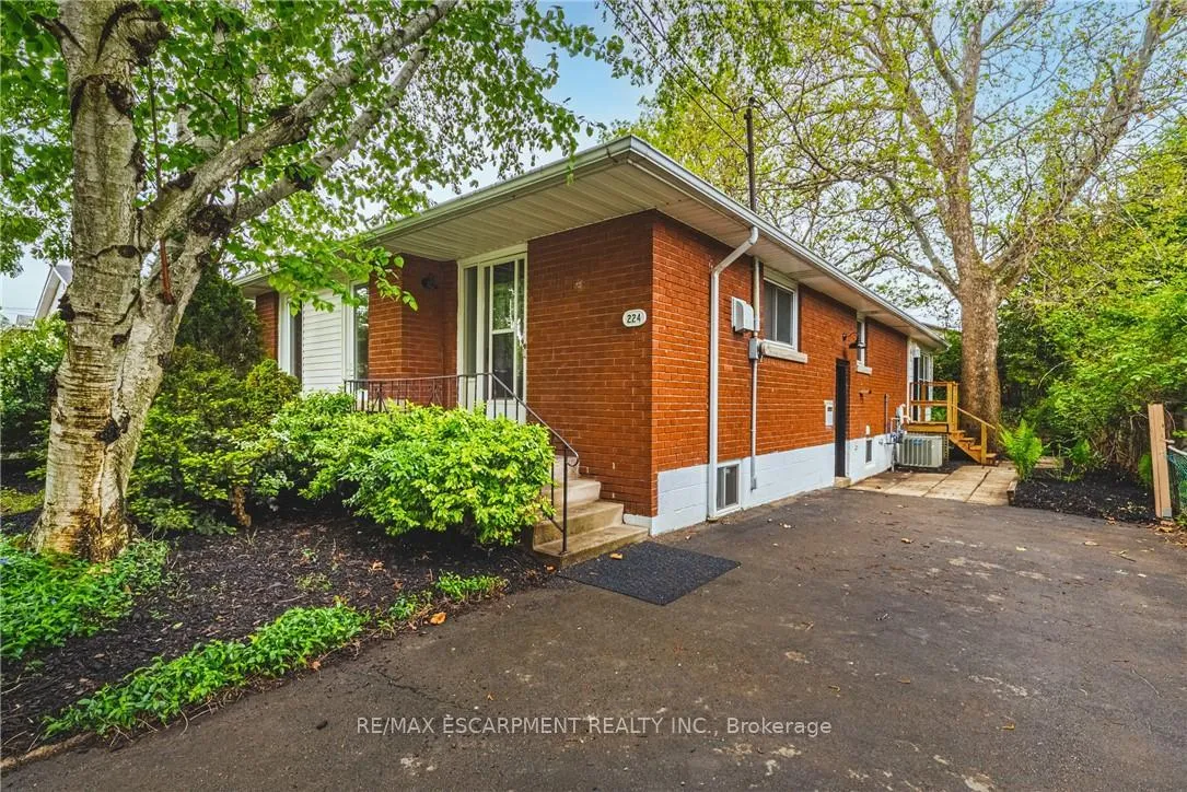 Photo 1 of 224 West 16th Street, Hamilton, Buchanan — HOMEH