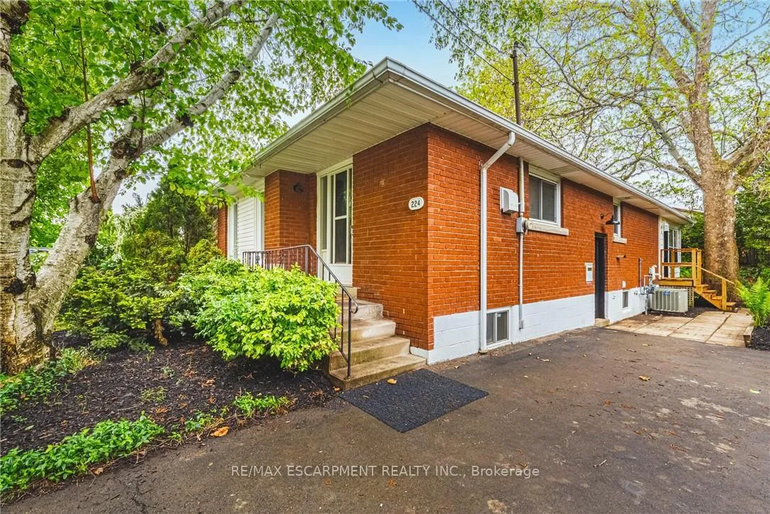 Photo 5 of 224 West 16th Street, Hamilton, Buchanan — HOMEH