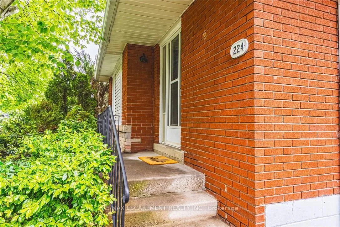 Photo 10 of 224 West 16th Street, Hamilton, Buchanan — HOMEH