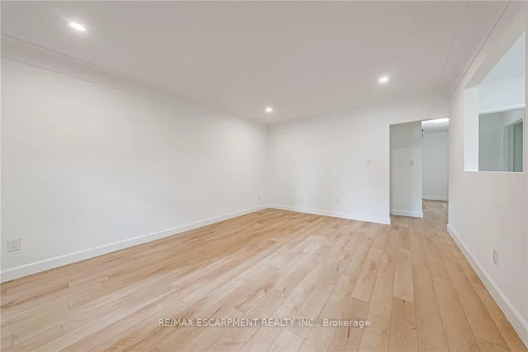 Photo 13 of 224 West 16th Street, Hamilton, Buchanan — HOMEH