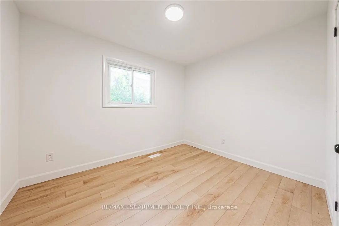 Photo 18 of 224 West 16th Street, Hamilton, Buchanan — HOMEH
