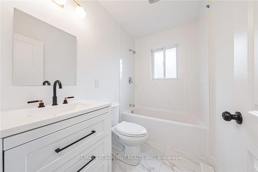 Photo 20 of 224 West 16th Street, Hamilton, Buchanan — HOMEH