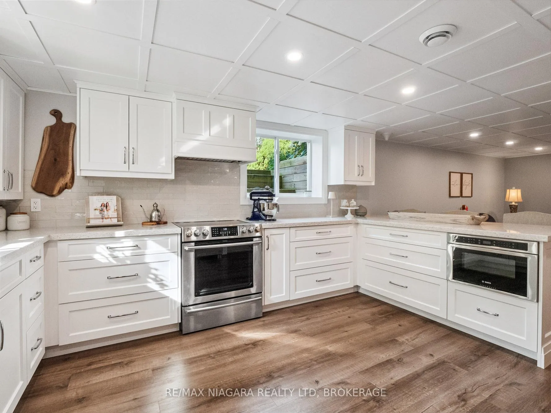 Photo 27 of 15 Keefer Drive, Welland, Cooks Mills — HOMEH