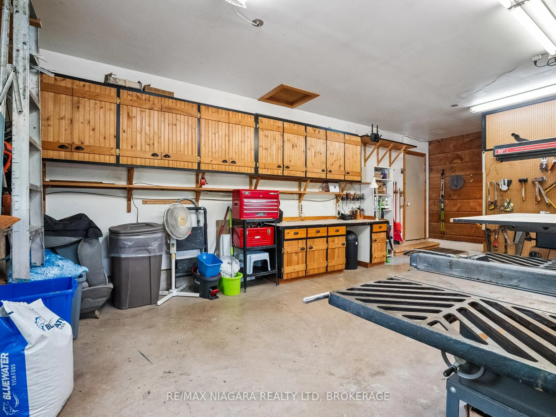 Photo 33 of 15 Keefer Drive, Welland, Cooks Mills — HOMEH