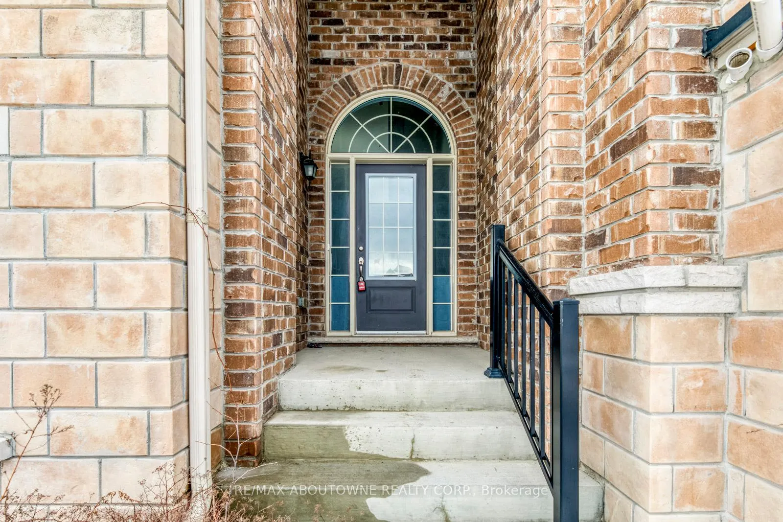 Photo 3 of 233 Dundas Way, Markham, Greensborough — HOMEH