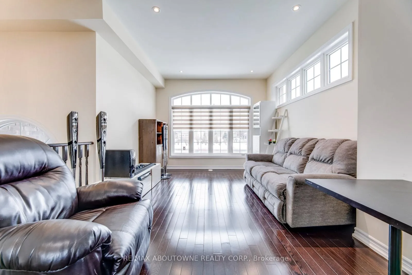 Photo 5 of 233 Dundas Way, Markham, Greensborough — HOMEH