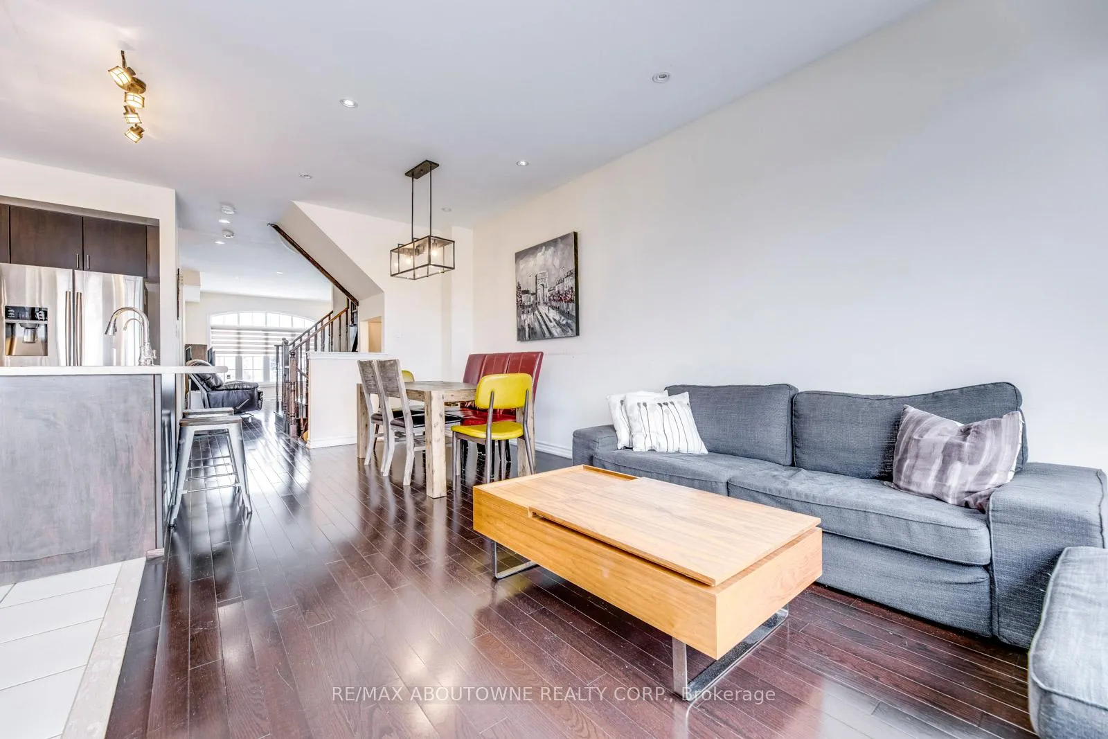 Photo 11 of 233 Dundas Way, Markham, Greensborough — HOMEH