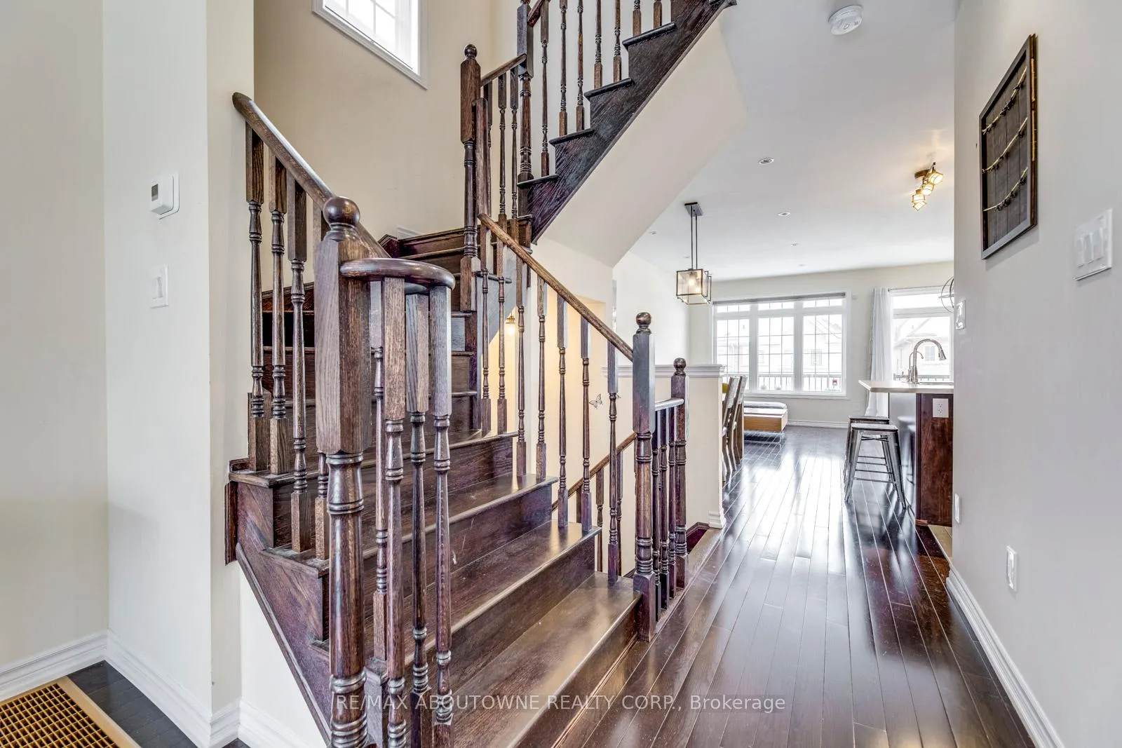 Photo 23 of 233 Dundas Way, Markham, Greensborough — HOMEH