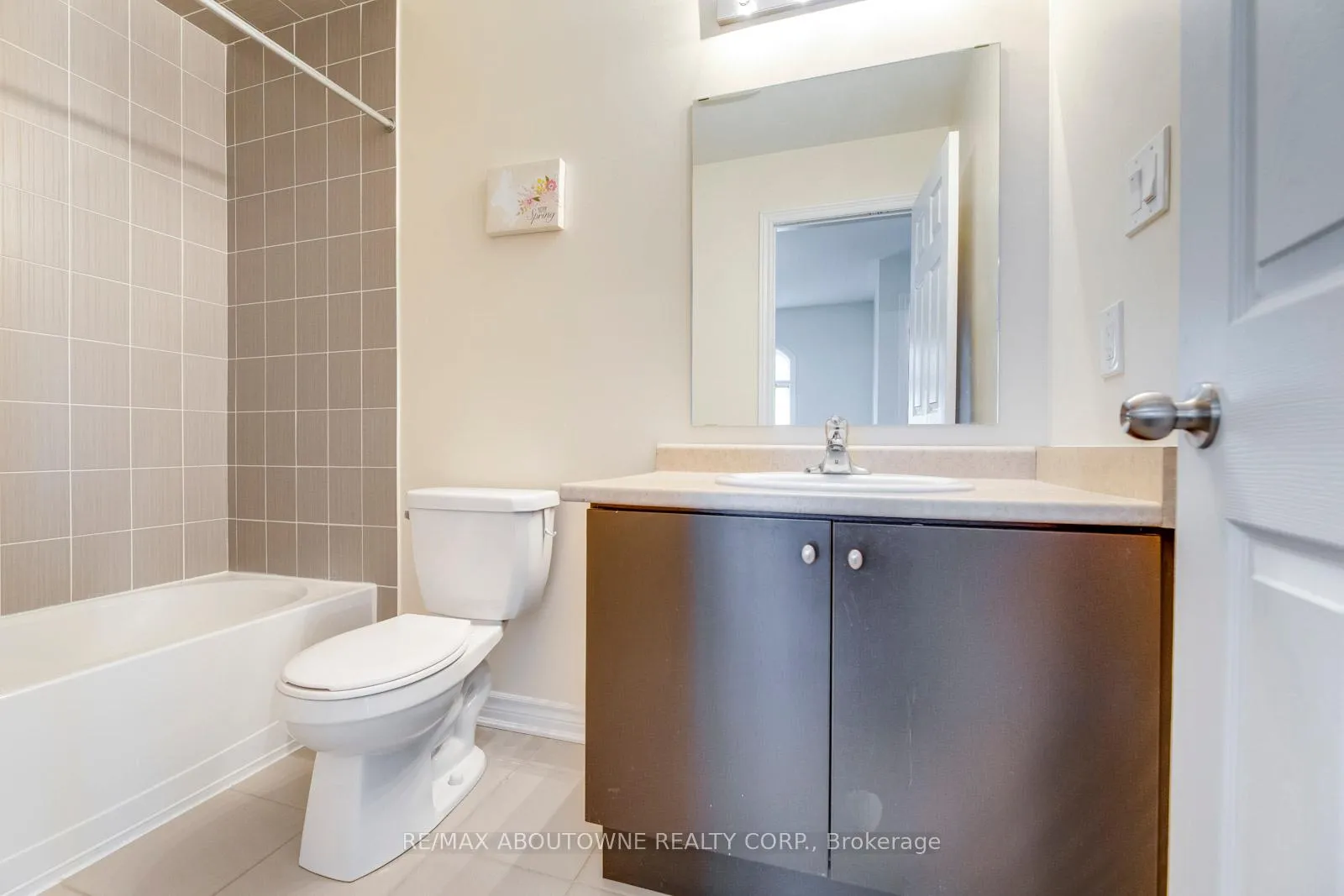 Photo 32 of 233 Dundas Way, Markham, Greensborough — HOMEH