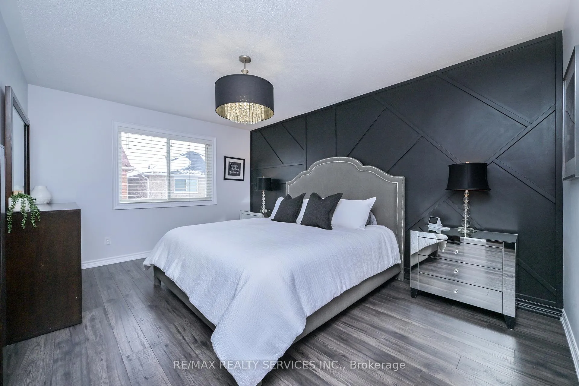 Photo 17 of 38 Tawnberry Circle, Brampton, Fletcher's Meadow — HOMEH