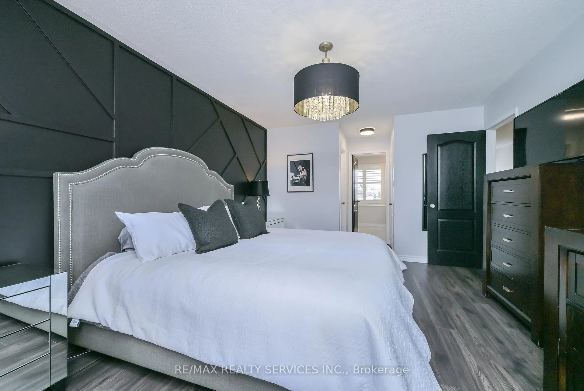 Photo 21 of 38 Tawnberry Circle, Brampton, Fletcher's Meadow — HOMEH