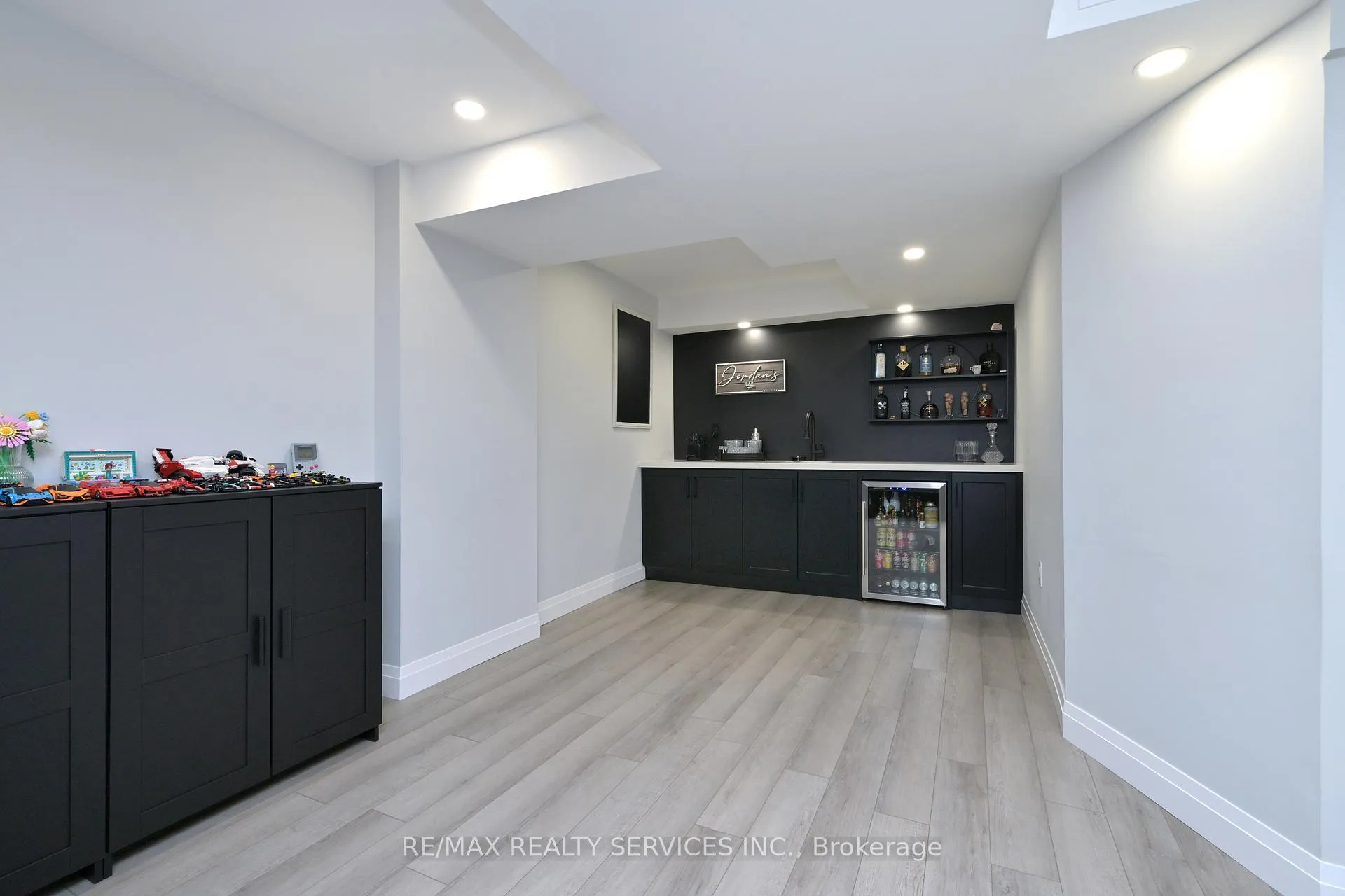 Photo 30 of 38 Tawnberry Circle, Brampton, Fletcher's Meadow — HOMEH