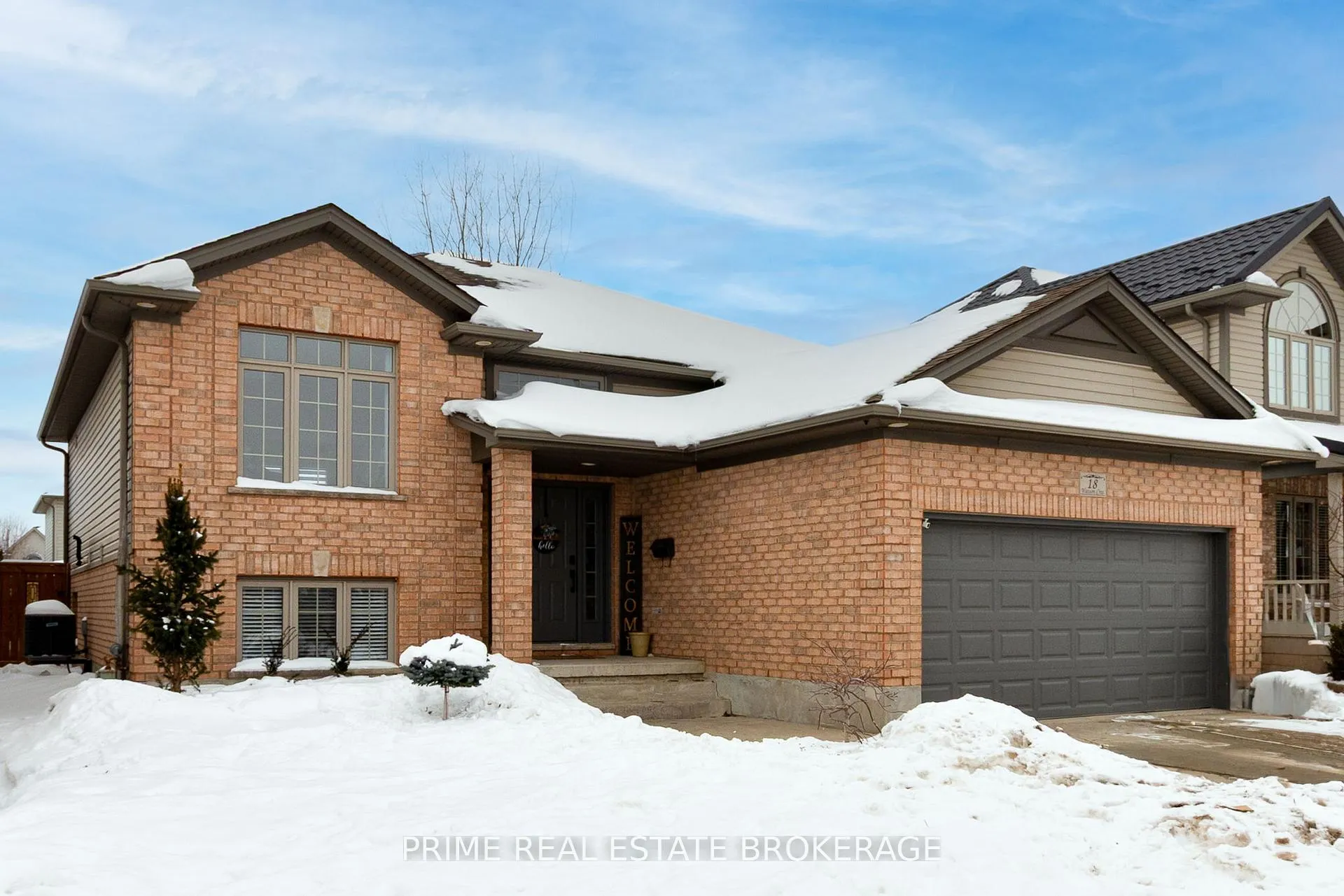 Photo 2 of 18 Watson Crescent, Central Elgin, Rural Central Elgin — HOMEH