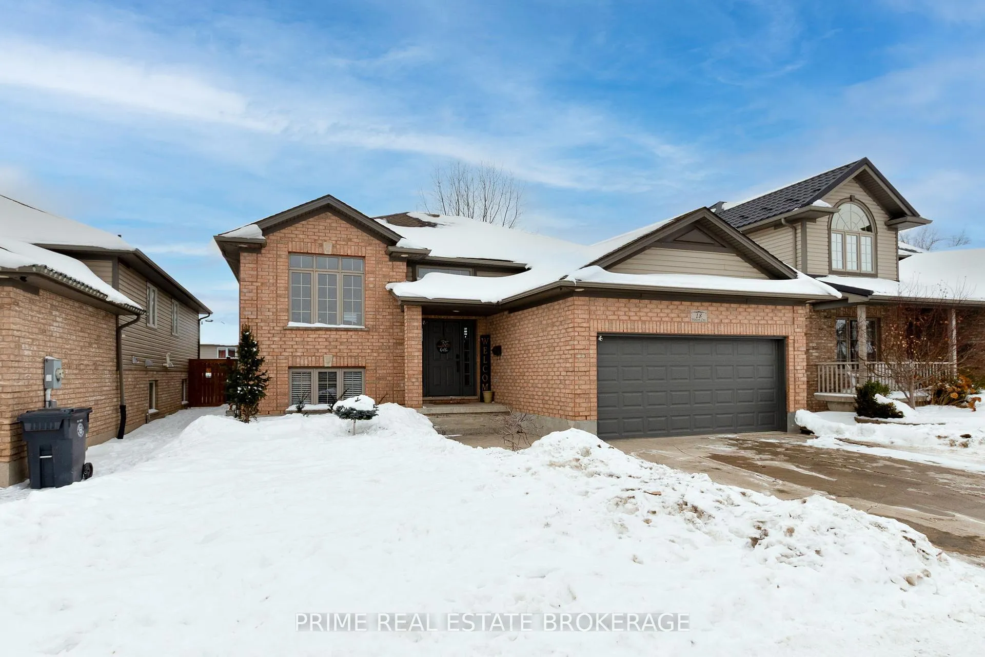 Photo 3 of 18 Watson Crescent, Central Elgin, Rural Central Elgin — HOMEH