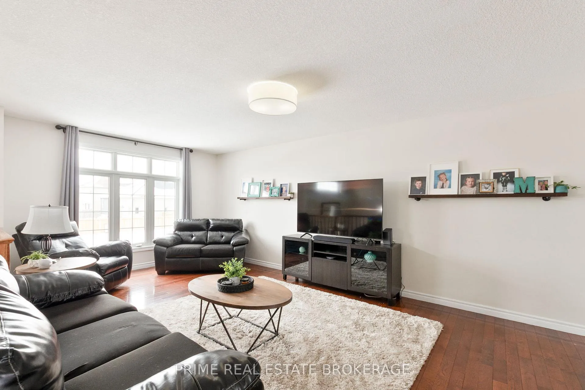 Photo 8 of 18 Watson Crescent, Central Elgin, Rural Central Elgin — HOMEH