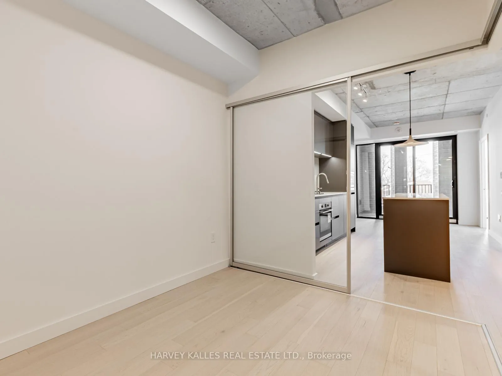 Photo 5 of Unit 303, 1720 Bayview Avenue, Toronto, Mount Pleasant East — HOMEH
