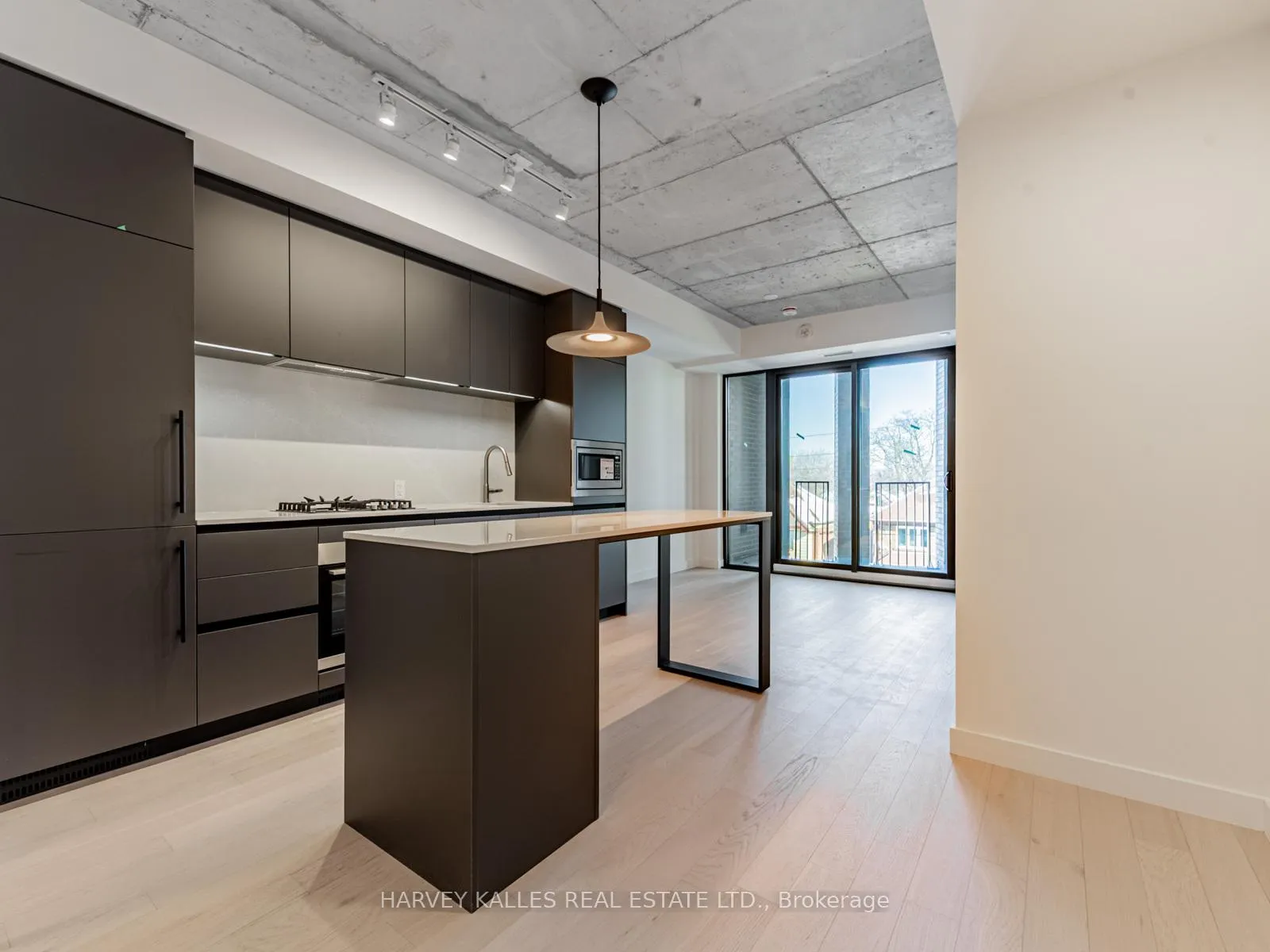 Photo 8 of Unit 303, 1720 Bayview Avenue, Toronto, Mount Pleasant East — HOMEH