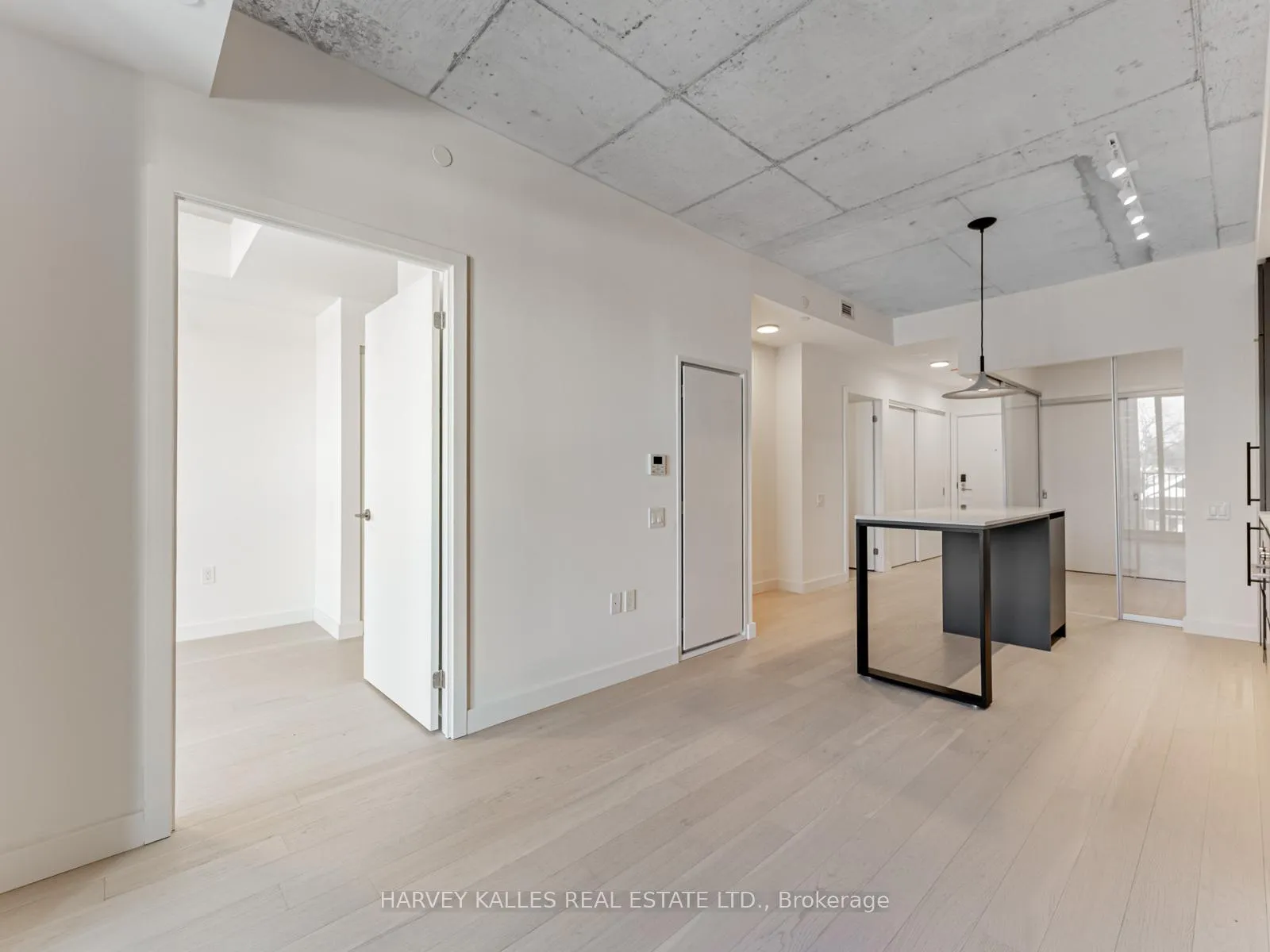 Photo 17 of Unit 303, 1720 Bayview Avenue, Toronto, Mount Pleasant East — HOMEH