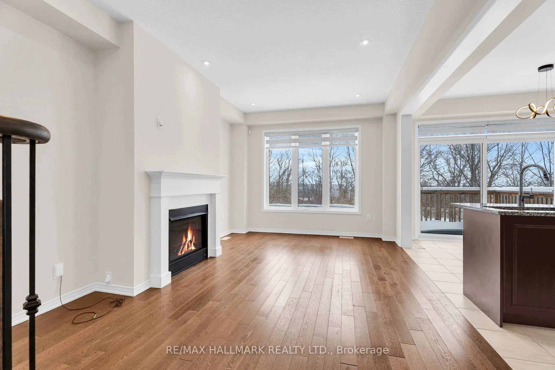 Photo 3 of 131 Cuesta Heights, Hamilton, Stoney Creek Mountain — HOMEH