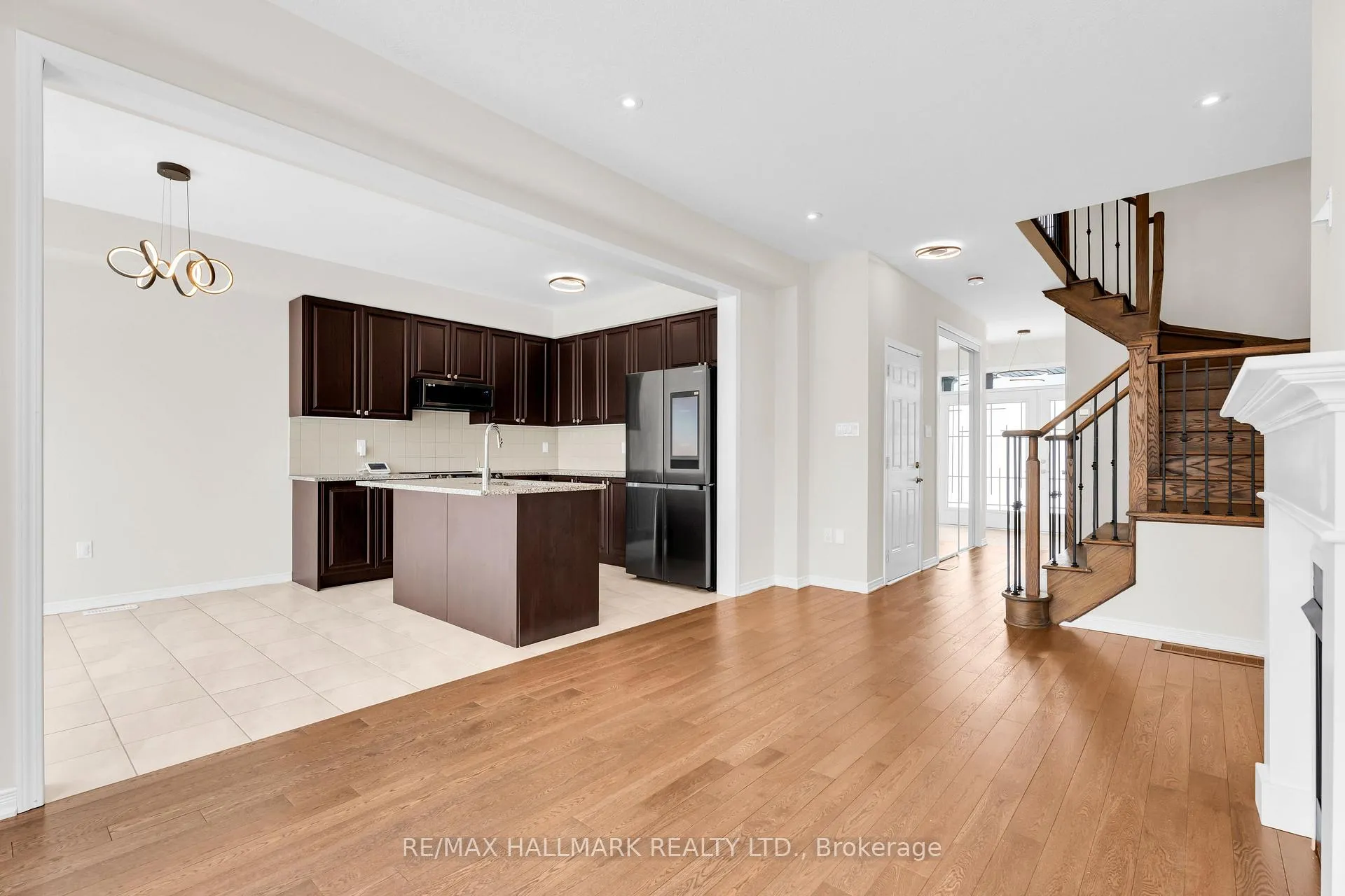 Photo 5 of 131 Cuesta Heights, Hamilton, Stoney Creek Mountain — HOMEH