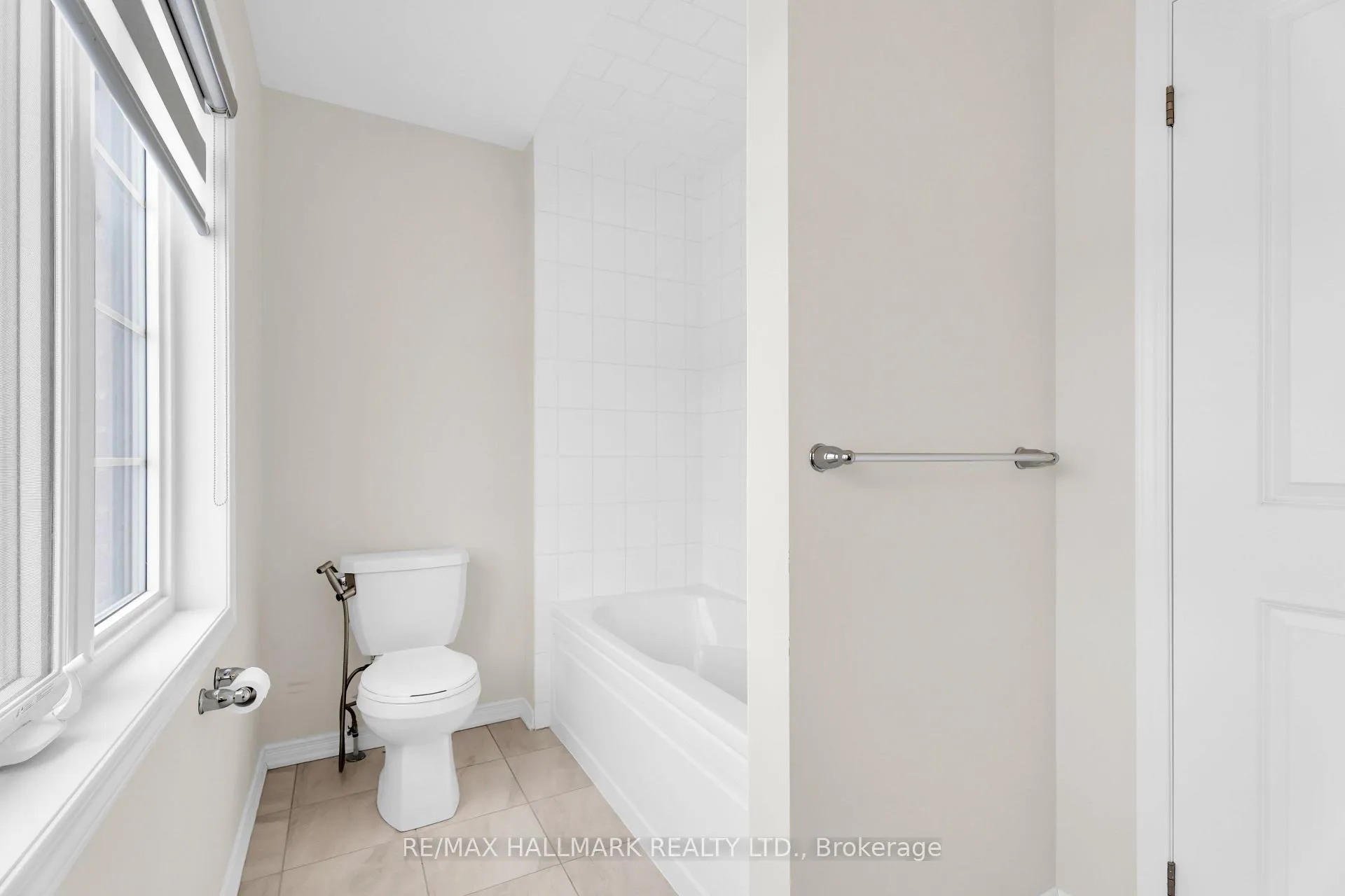 Photo 15 of 131 Cuesta Heights, Hamilton, Stoney Creek Mountain — HOMEH
