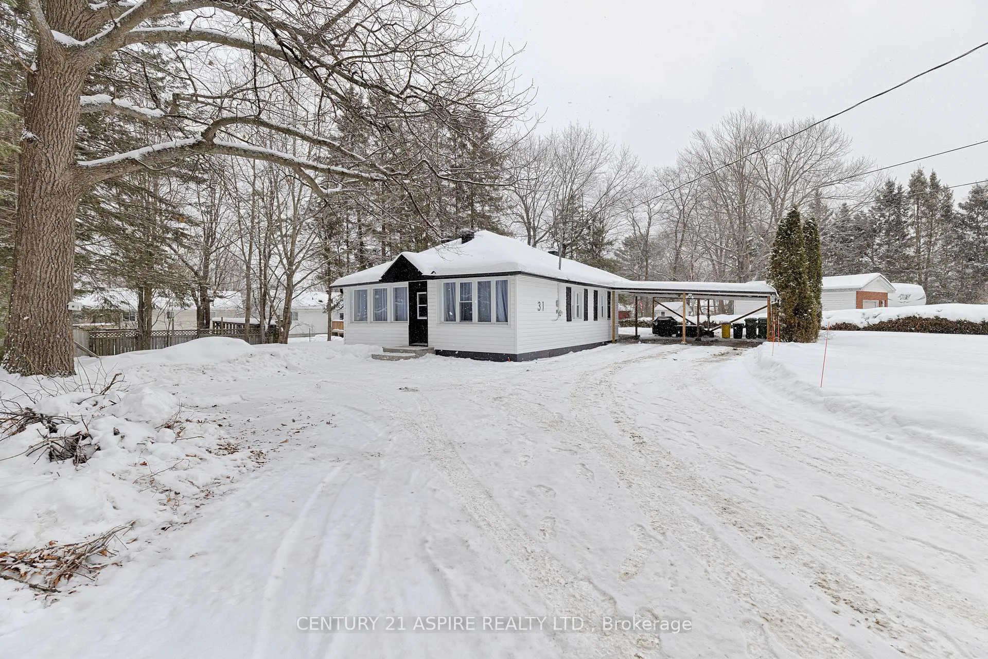 Photo 1 of 31 East Street E, Petawawa — HOMEH