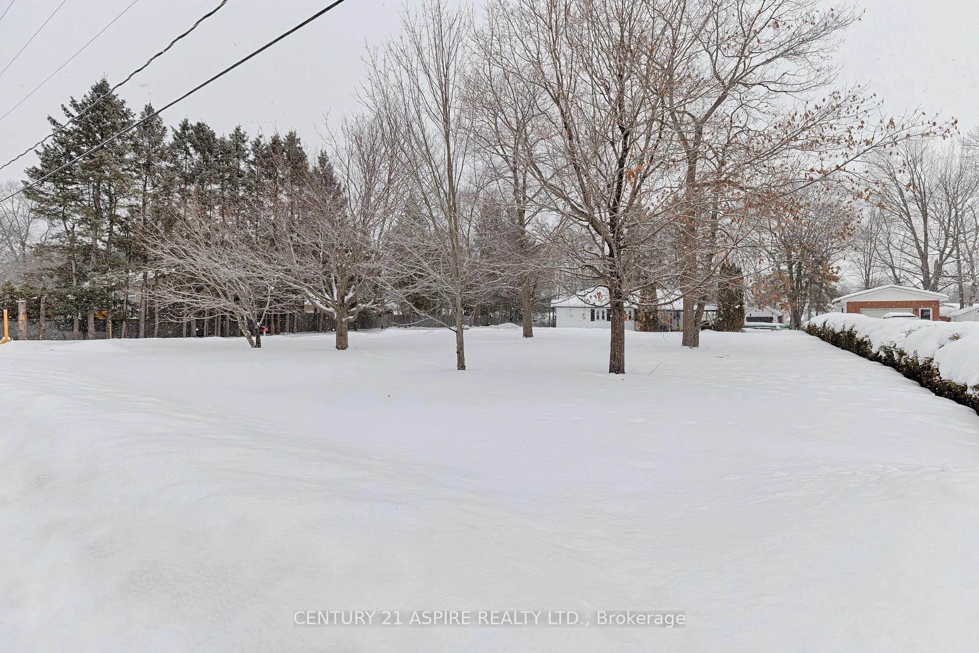Photo 7 of 31 East Street E, Petawawa — HOMEH