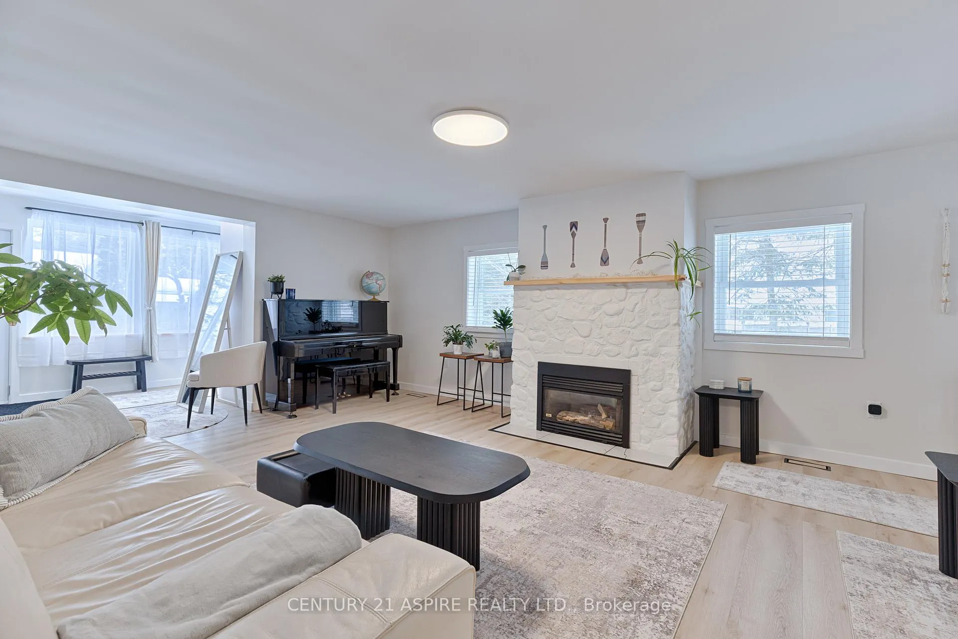 Photo 16 of 31 East Street E, Petawawa — HOMEH