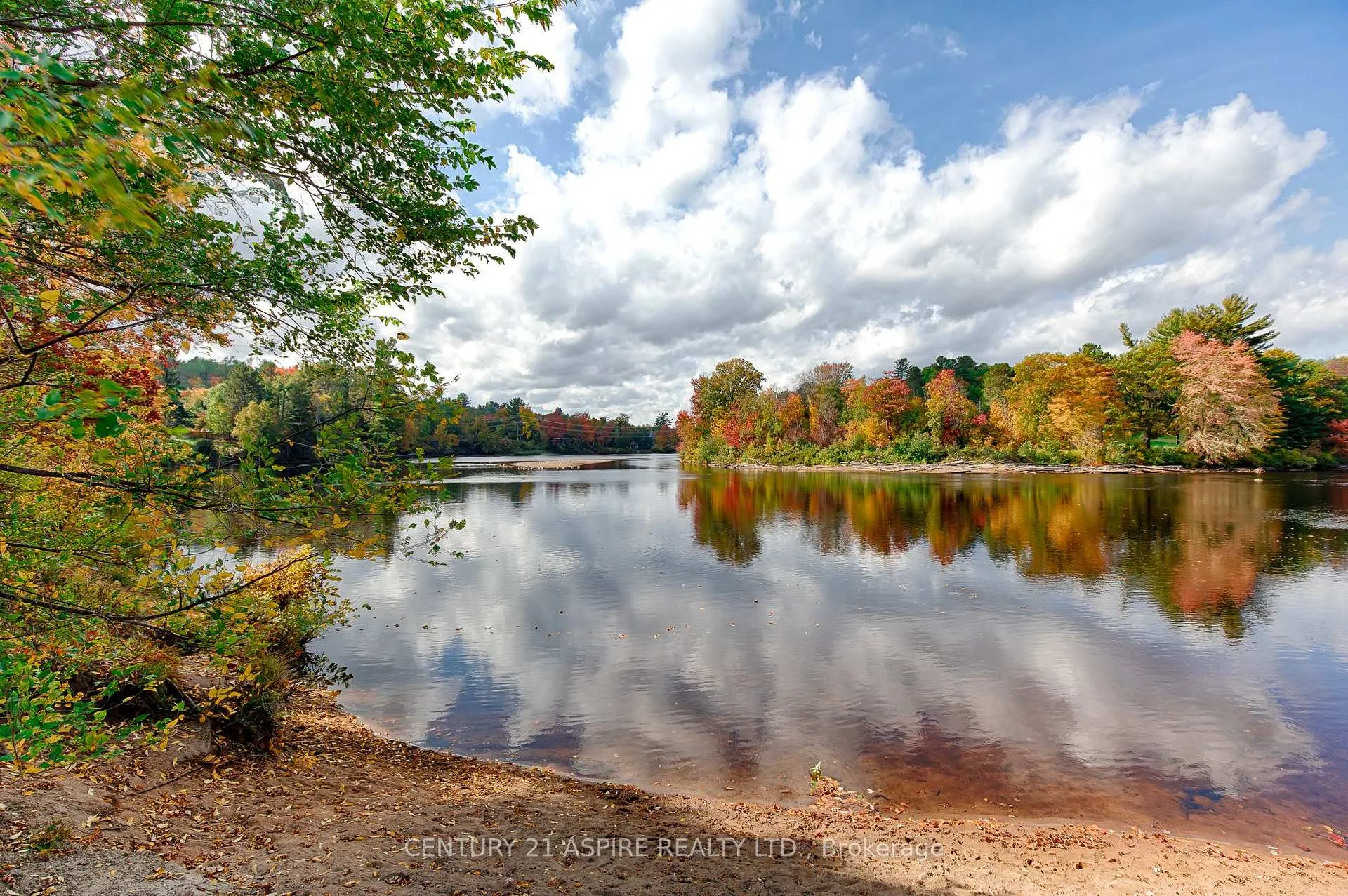 Photo 46 of 31 East Street E, Petawawa — HOMEH