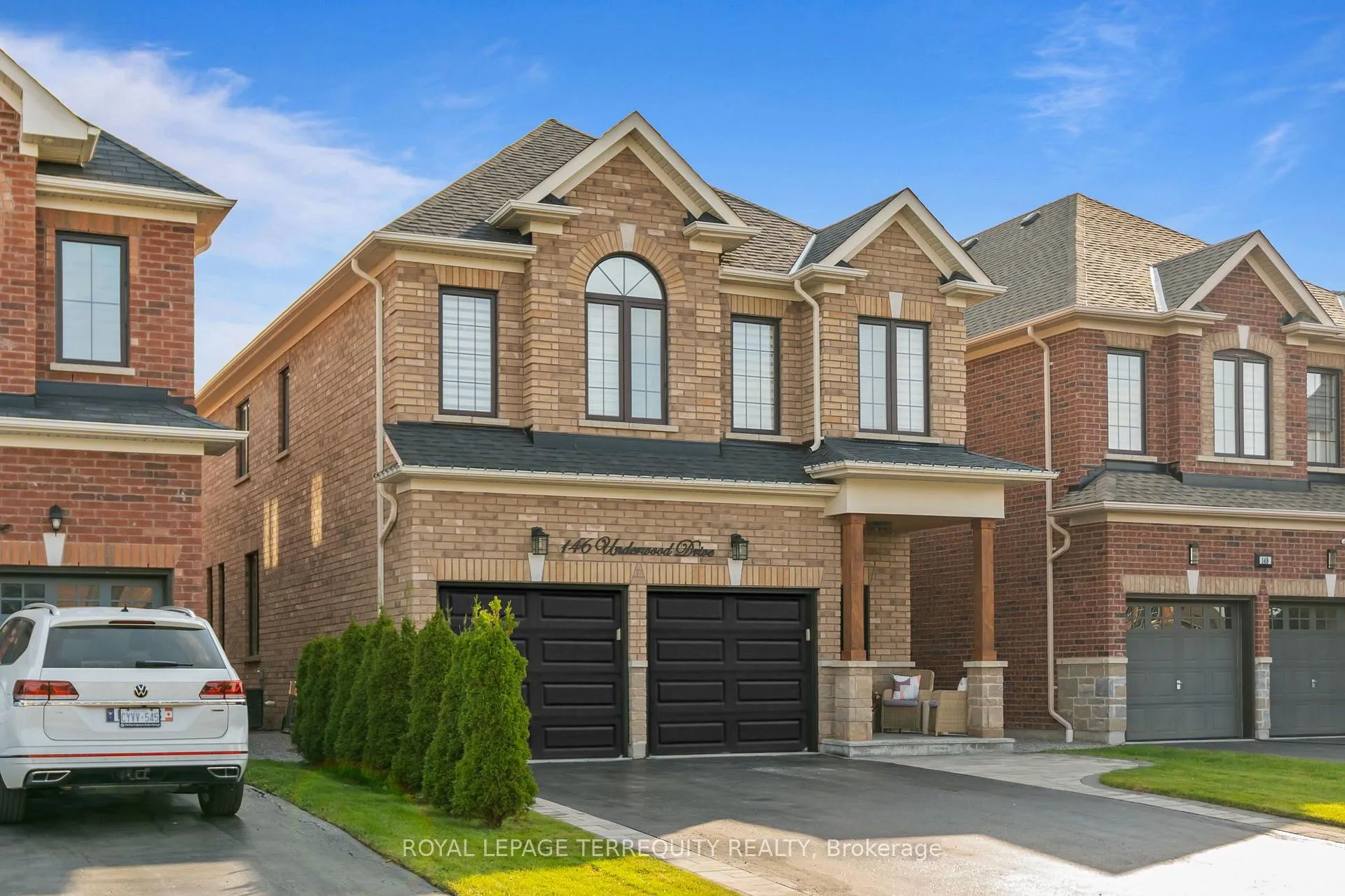 Photo 3 of 146 Underwood Drive, Whitby, Brooklin — HOMEH