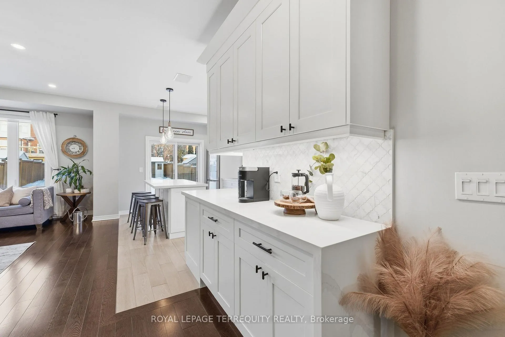 Photo 17 of 146 Underwood Drive, Whitby, Brooklin — HOMEH