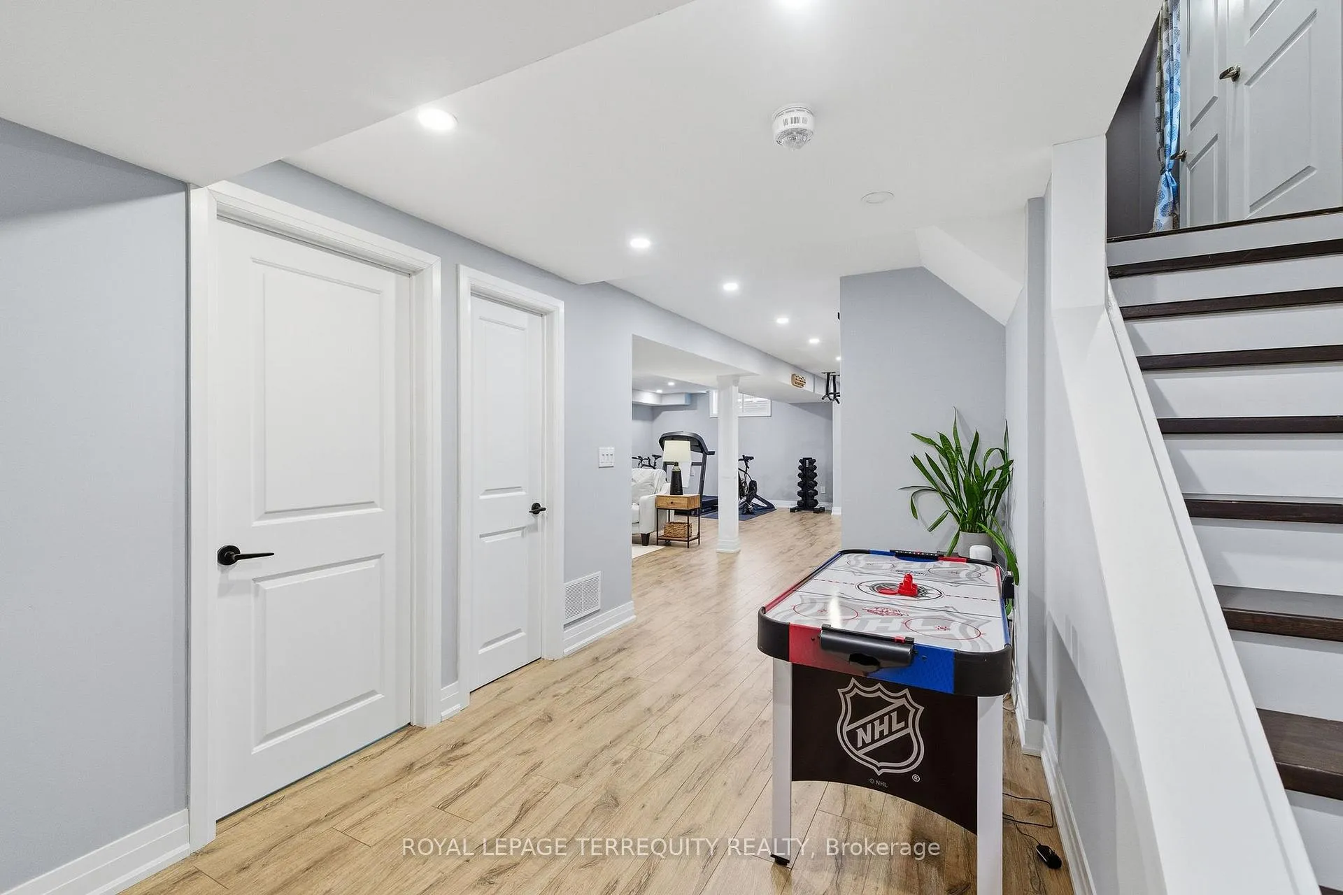 Photo 29 of 146 Underwood Drive, Whitby, Brooklin — HOMEH