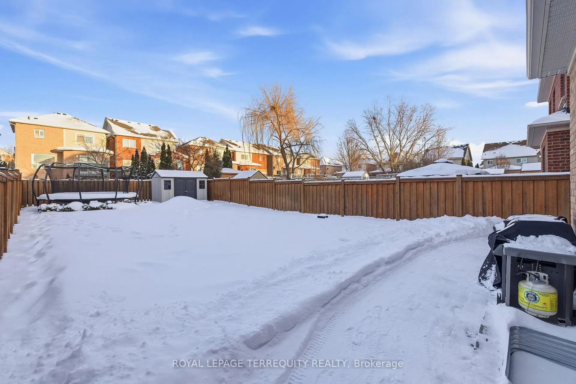 Photo 35 of 146 Underwood Drive, Whitby, Brooklin — HOMEH