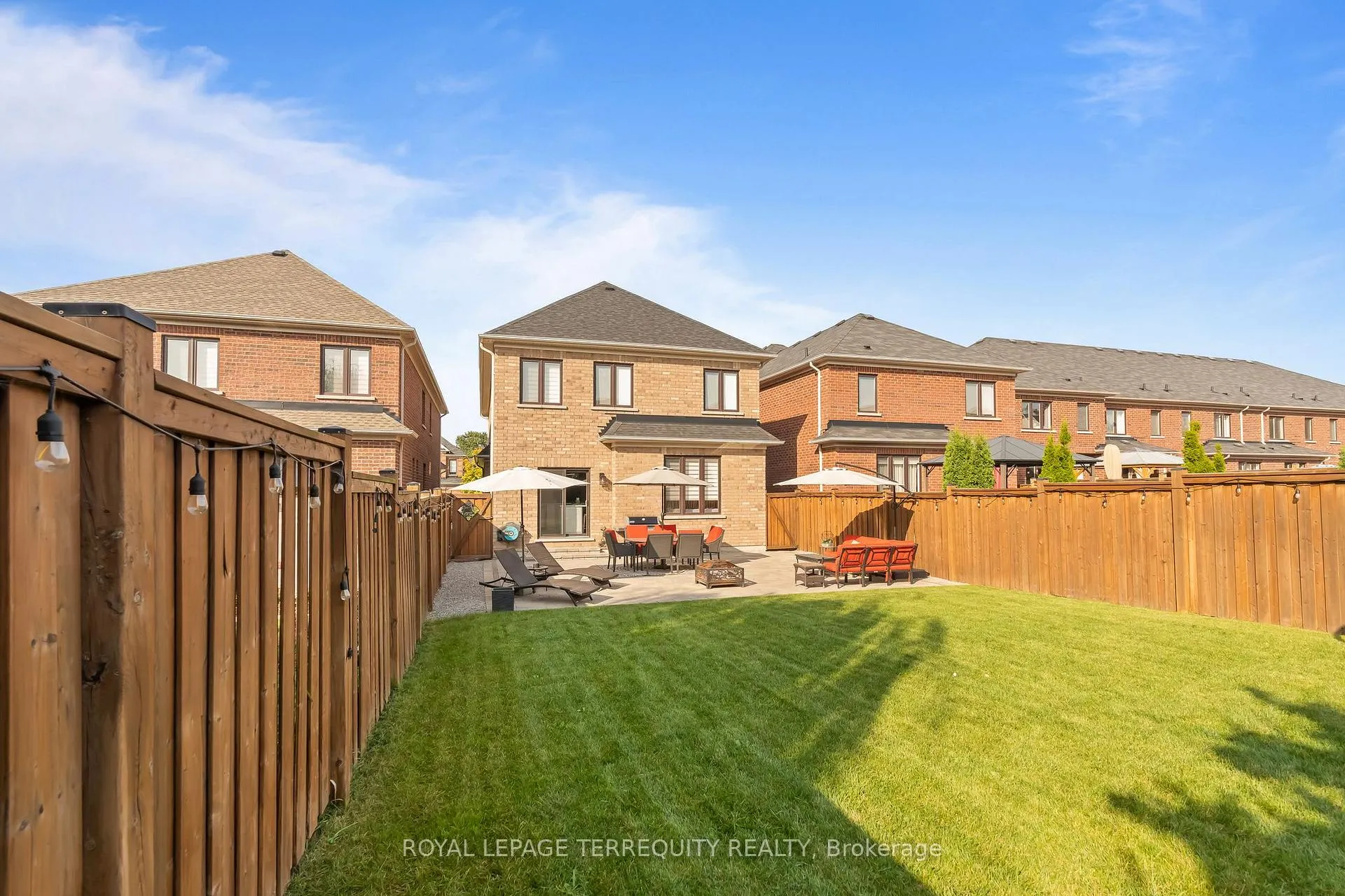 Photo 41 of 146 Underwood Drive, Whitby, Brooklin — HOMEH