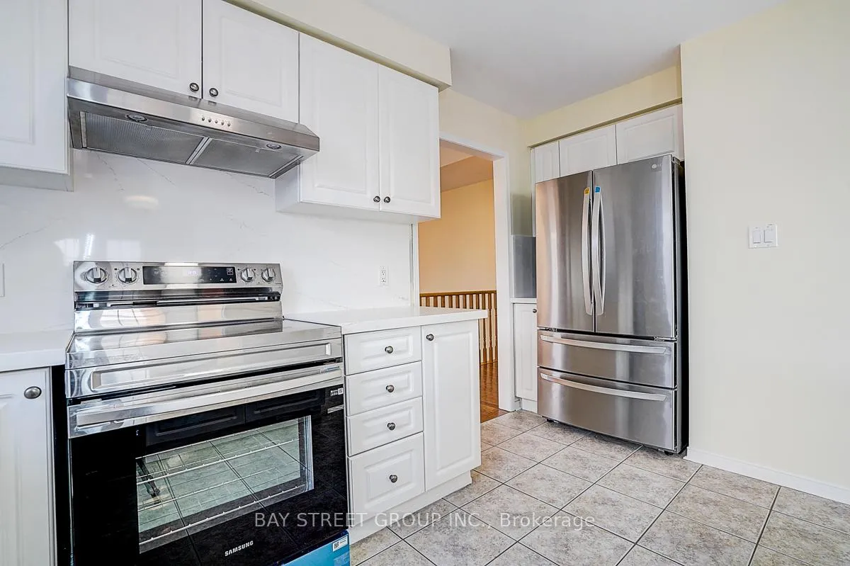 Photo 19 of 1021 Trail Valley Drive, Oshawa, Pinecrest — HOMEH