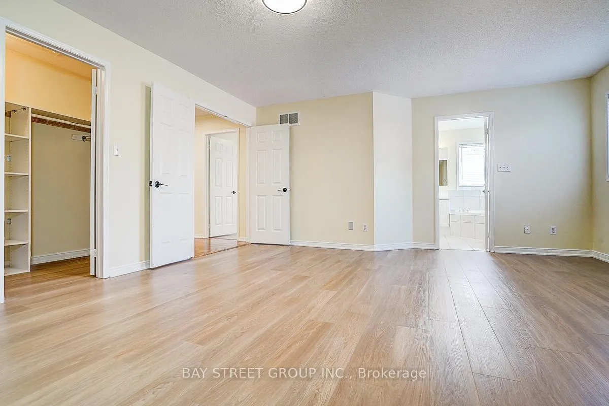 Photo 21 of 1021 Trail Valley Drive, Oshawa, Pinecrest — HOMEH