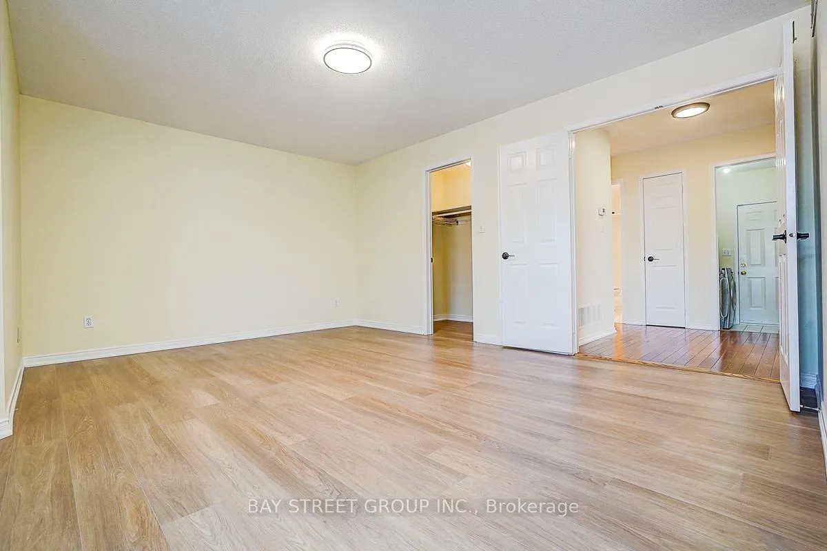 Photo 22 of 1021 Trail Valley Drive, Oshawa, Pinecrest — HOMEH