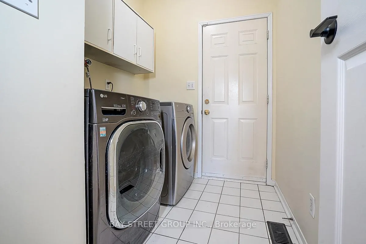 Photo 36 of 1021 Trail Valley Drive, Oshawa, Pinecrest — HOMEH