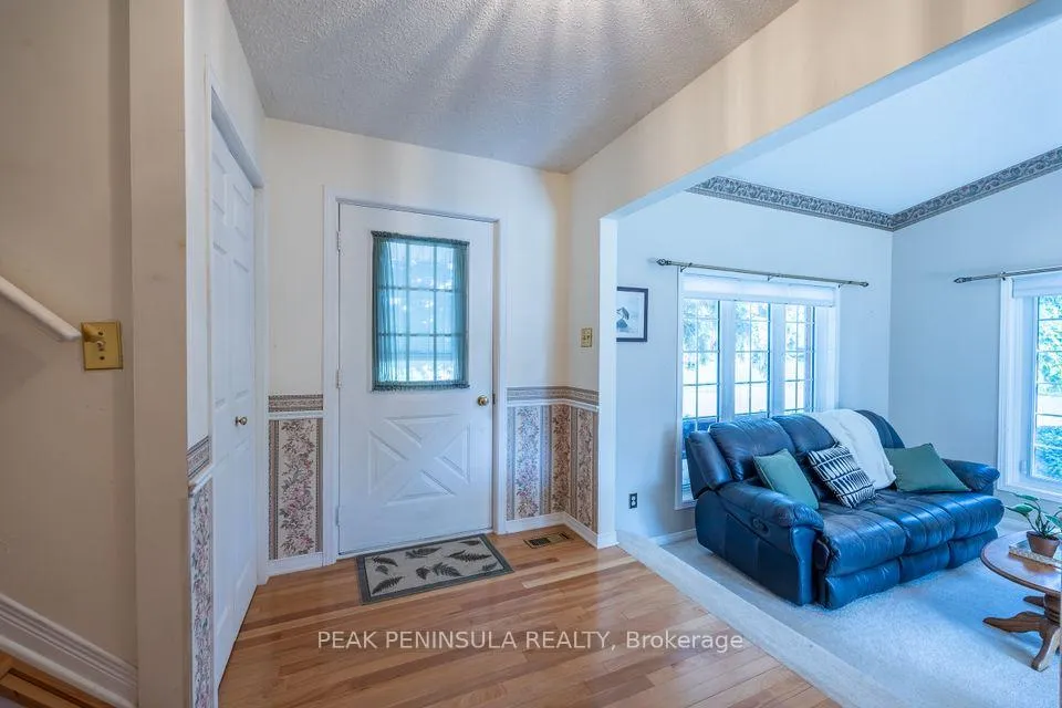 Photo 2 of 23 Backus Drive, Norfolk, Port Rowan — HOMEH