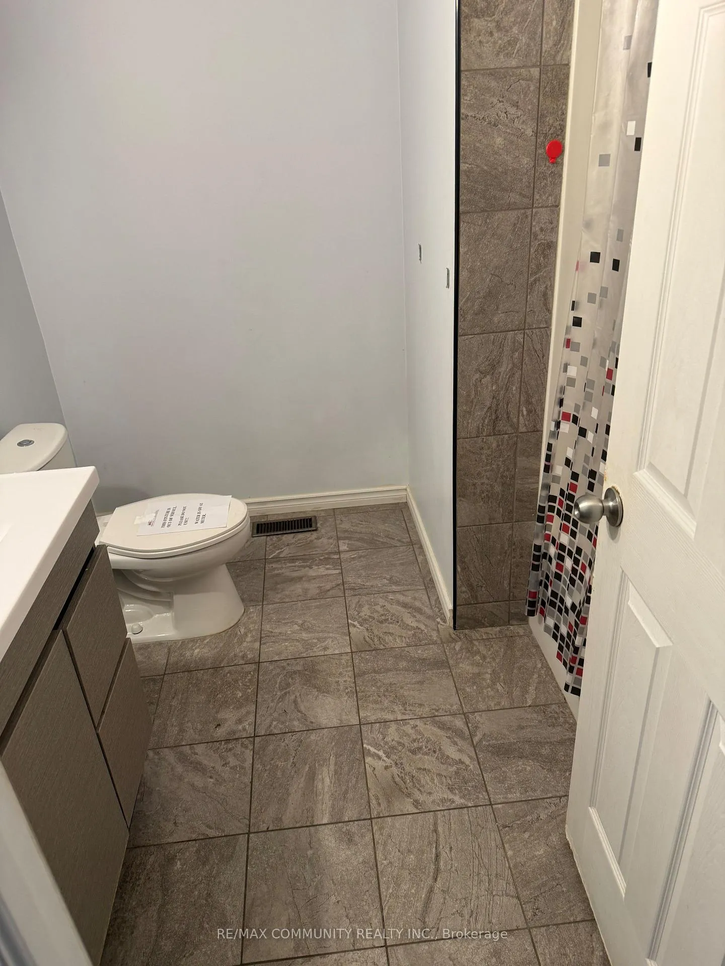 Photo 2 of 2082 St John's Road, Innisfil, Alcona — HOMEH