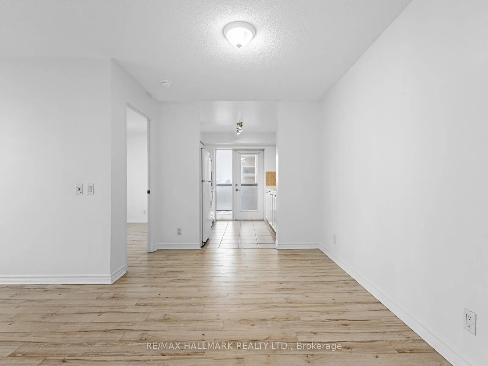 Photo 7 of Unit 436, 18 Mondeo Drive, Scarborough, Dorset Park — HOMEH