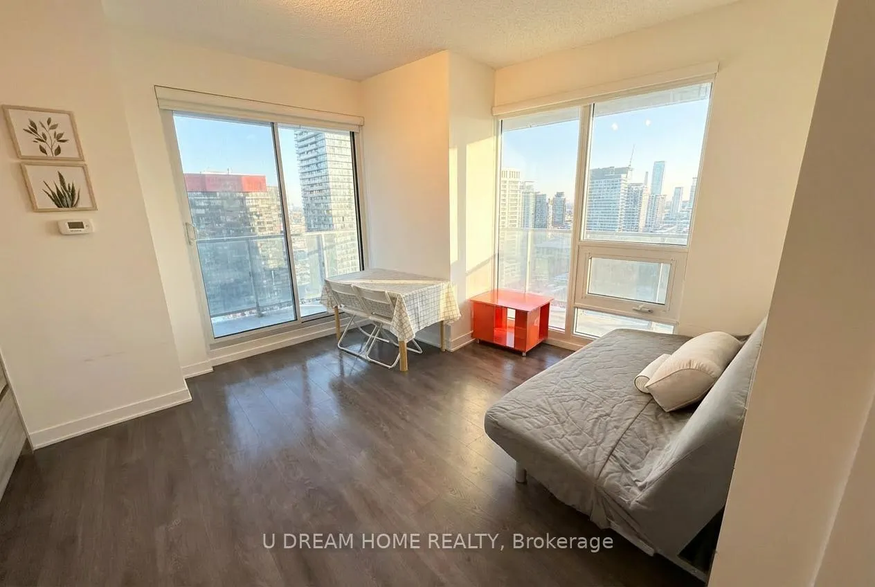 Front of Unit 3302, 2221 Yonge Street