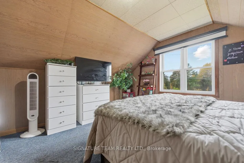 Photo 12 of 8613 60 Highway, North Algona Wilberforce, North Algona/Wilberforce Twp — HOMEH