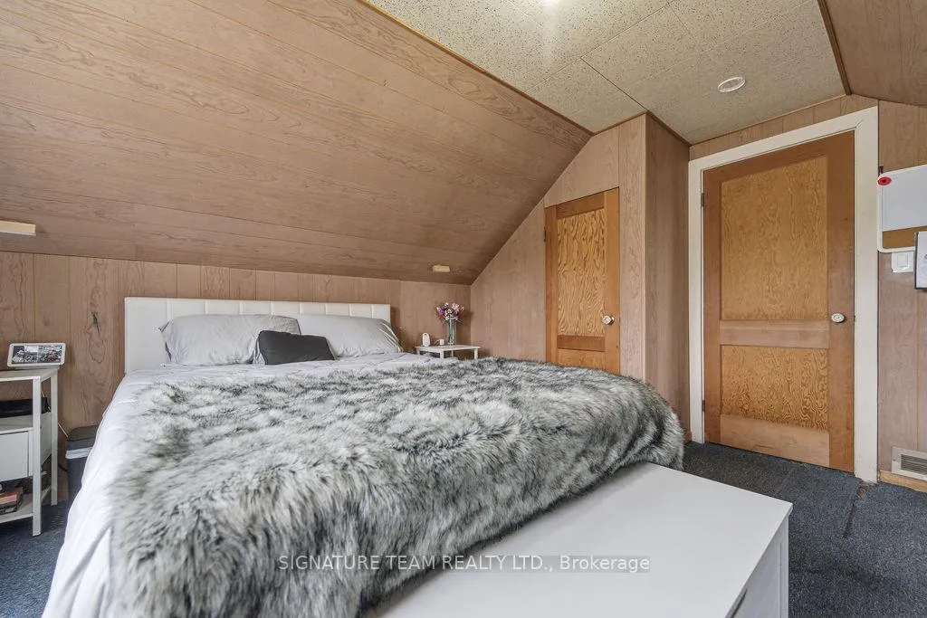 Photo 14 of 8613 60 Highway, North Algona Wilberforce, North Algona/Wilberforce Twp — HOMEH